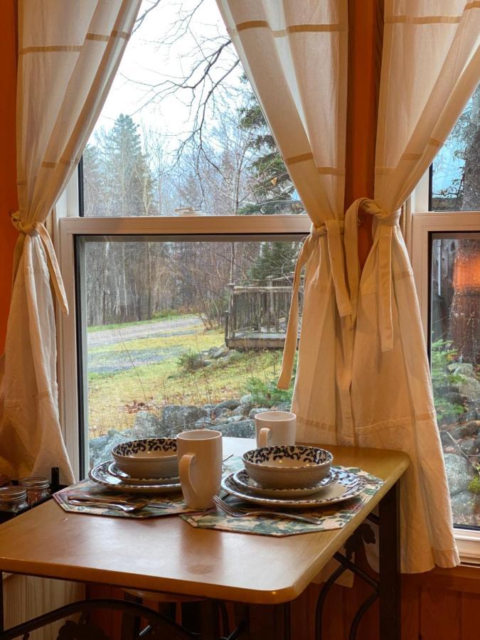 Trailside Accommodations And Outdoor Adventures Birch Plain Zewnętrze zdjęcie