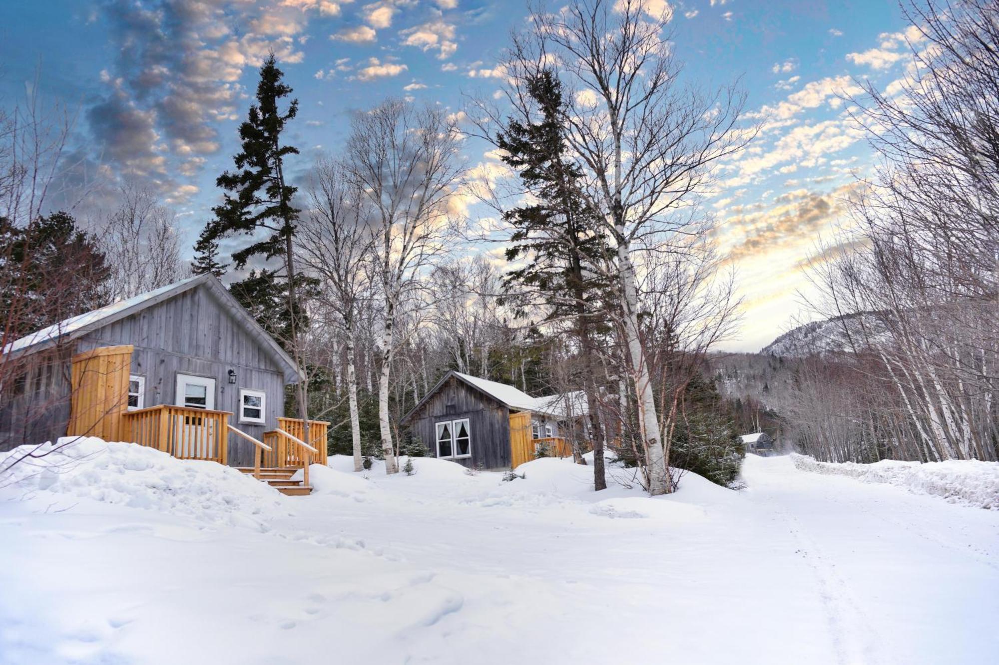 Trailside Accommodations And Outdoor Adventures Birch Plain Zewnętrze zdjęcie